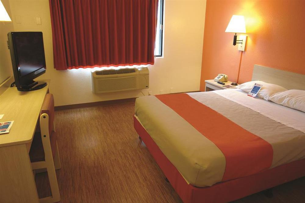Motel 6-Glenview, Il - Chicago North Phòng bức ảnh